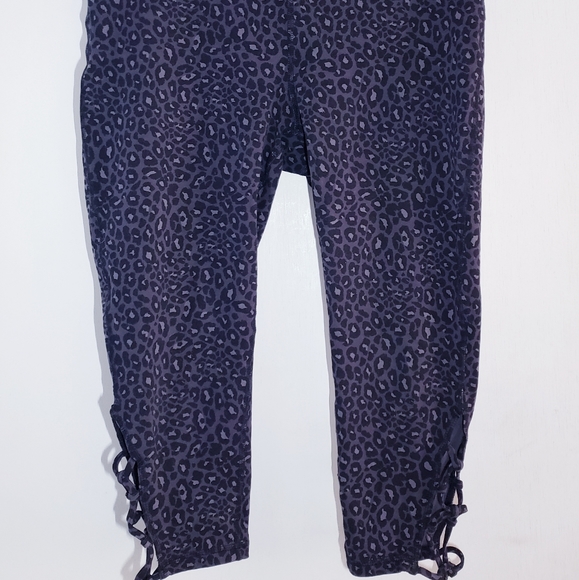 LN Black Leopard Print Mid-rise Leggings SZ L 12-14 by Xersion. - Picture 2 of 9